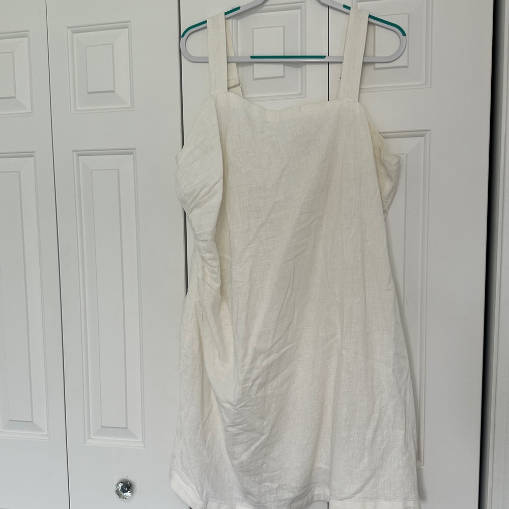 Elegant White Abercrombie Dress
